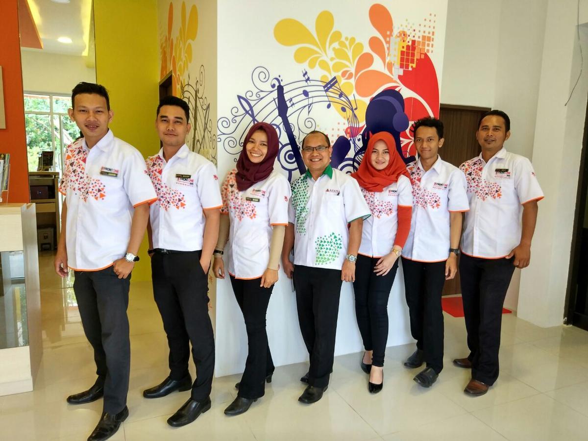 Djo Front One Inn Bengkulu Exterior photo