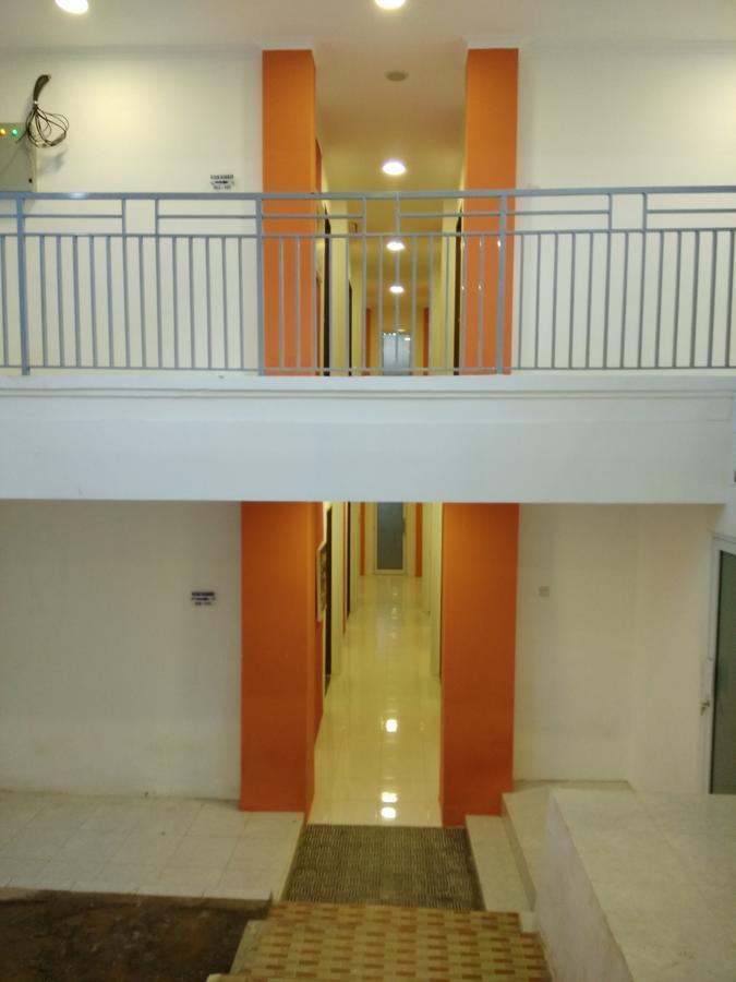 Djo Front One Inn Bengkulu Exterior photo